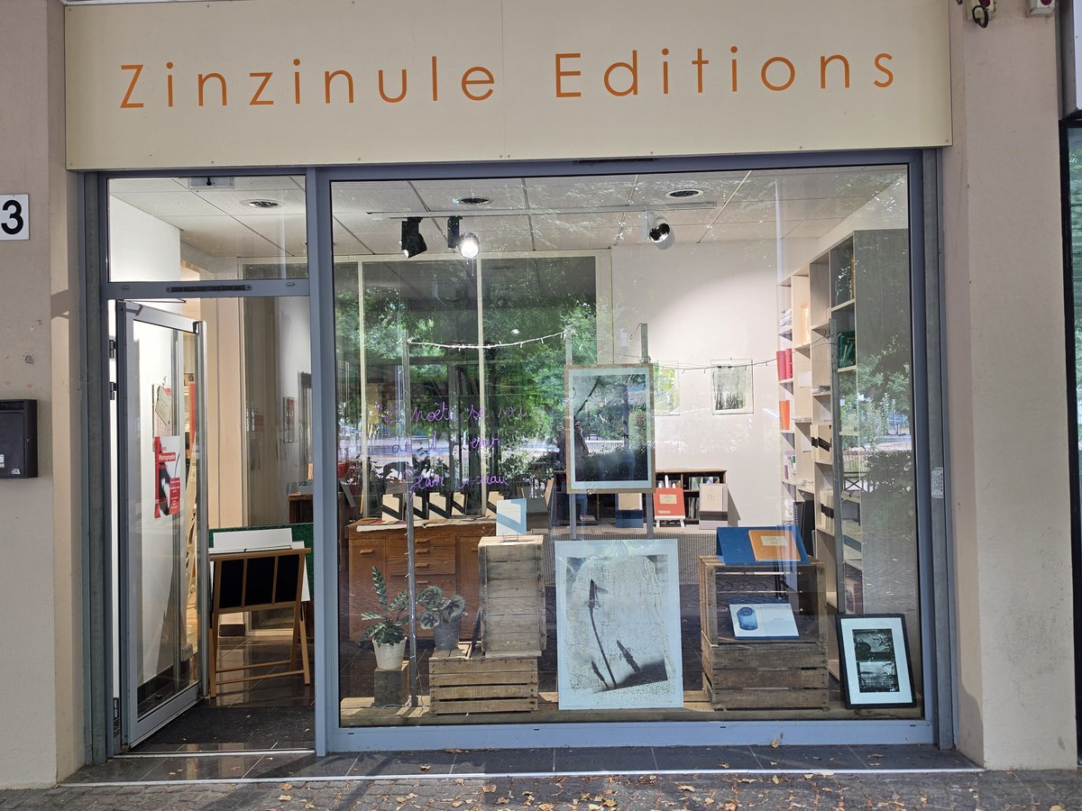 La vitrine de Zinzinule Editions : livres d'artiste, estampes et photographies