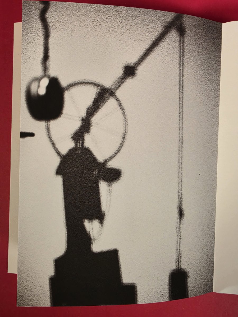 L'ombre du lampadaire, en pleine page