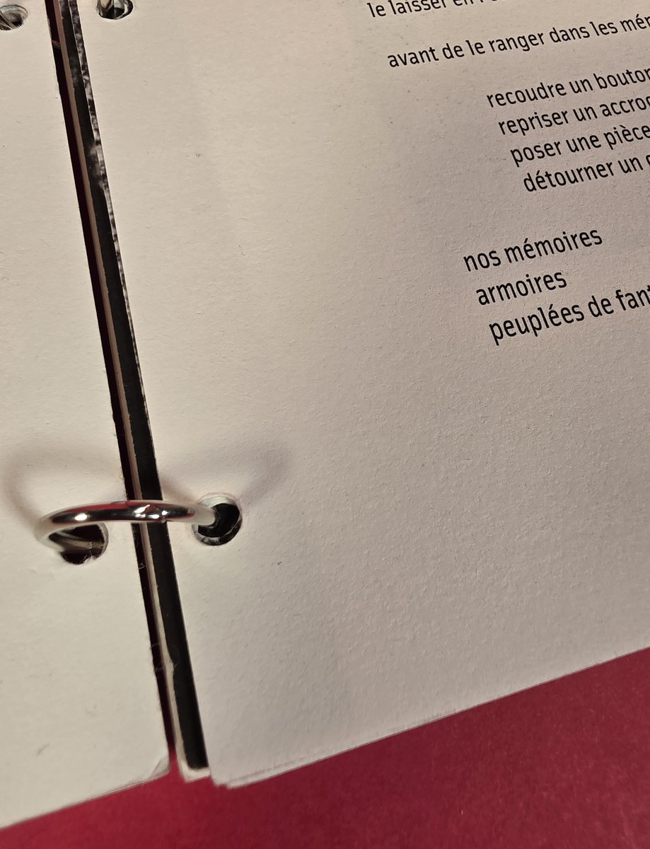 « Nos mémoires, armoires peuplées de fantômes »